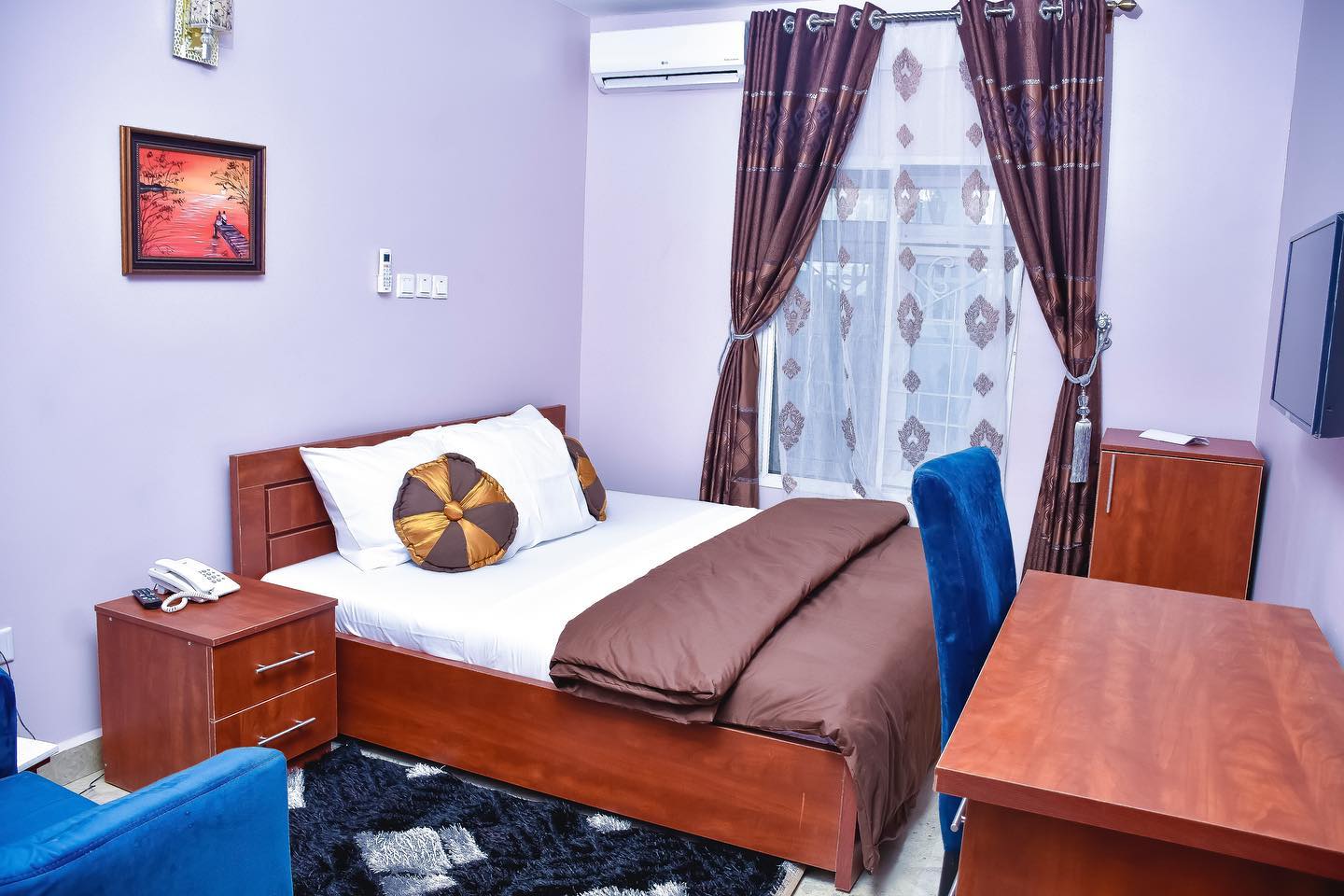 Executive Suite